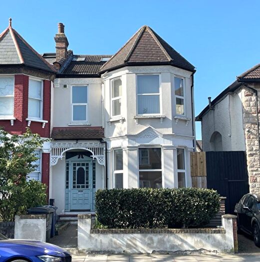 5 Bedroom Block Of Flats For Sale In (A) Station Road, Finchley Central, N3