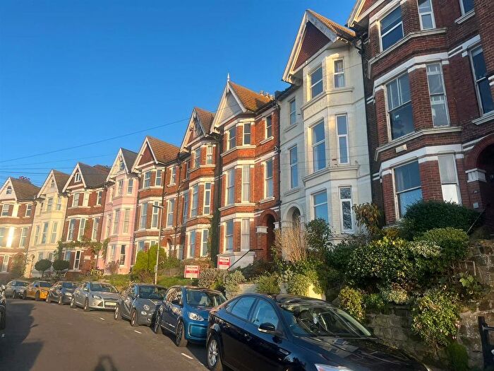 1 Bedroom Flat To Rent In Milward Crescent, Hastings, TN34