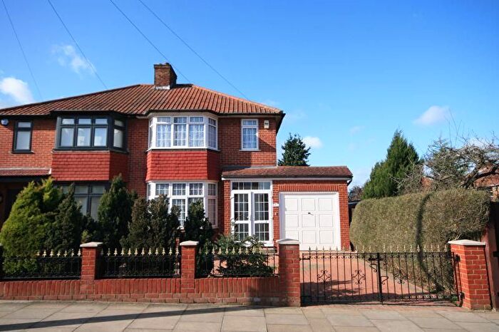 3 Bedroom Semi-Detached House To Rent In Crossgate, Greenford, UB6