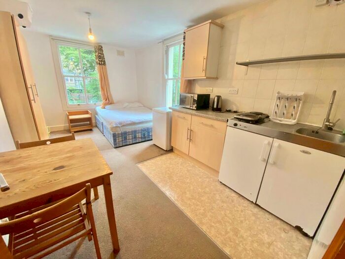 Studio To Rent In Bryantwood Road, N7