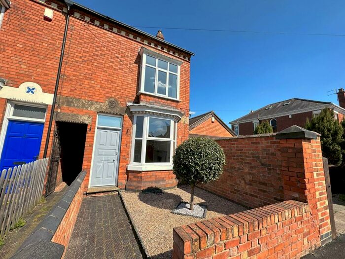 3 Bedroom Terraced House To Rent In Middleton Place, Loughborough, LE11