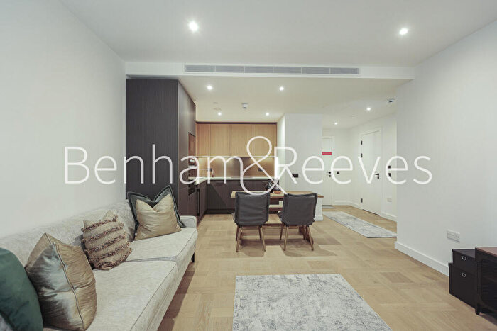 1 Bedroom Apartment To Rent In Merino Gardens, London Dock, Wapping, E1W