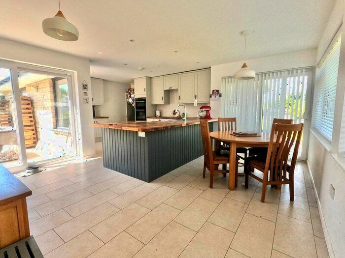 3 Bedroom Detached Bungalow For Sale In Glebeland Close, West Stafford, DT2
