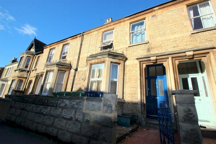 6 Bedroom Property To Rent In Southfield Road, Cowley, OX4