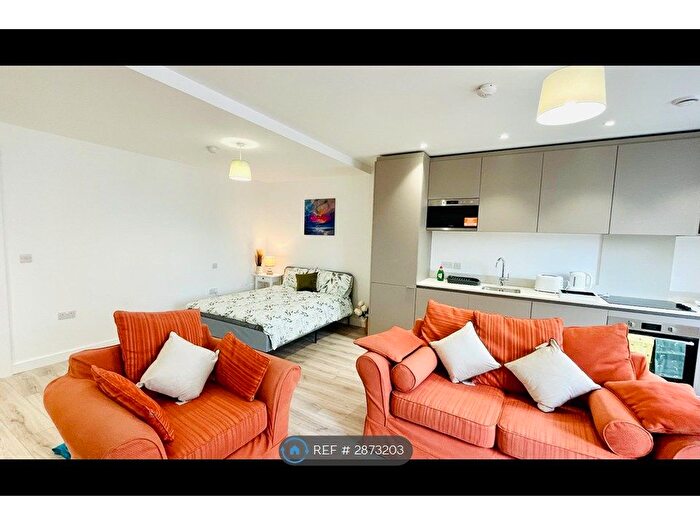 Studio To Rent In Alexandra Street, Southend-On-Sea, SS1