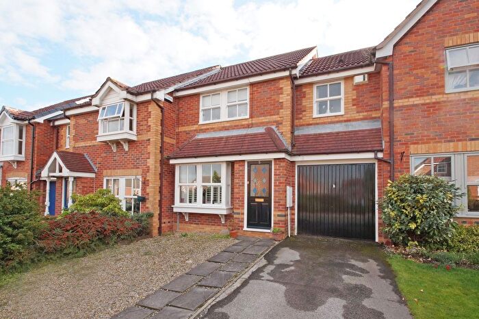 3 Bedroom Terraced House To Rent In St. Georges Walk, Harrogate, HG2