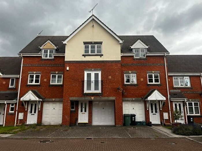 4 Bedroom Town House To Rent In Cousins Way, Emersons Green, BS16