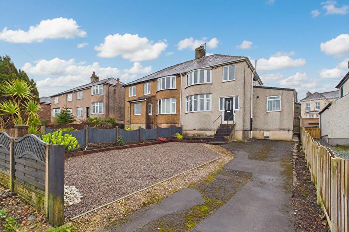 3 Bedroom Semi-Detached House For Sale In Loop Road North, Whitehaven, CA28