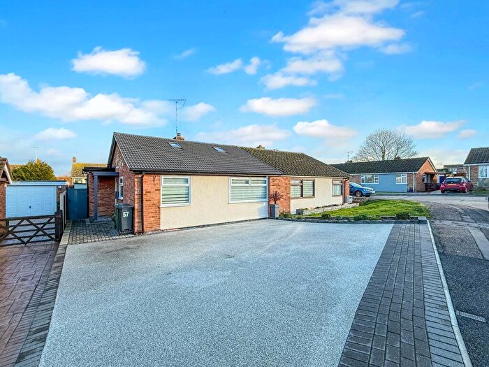 3 Bedroom Bungalow For Sale In Browning Road, Braintree, CM7