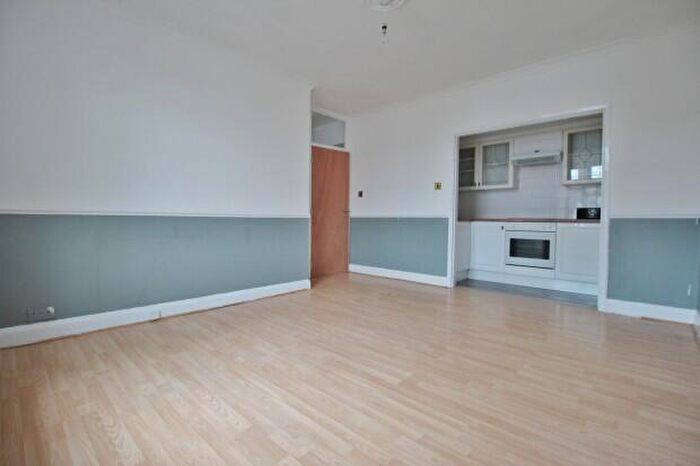 2 Bedroom Flat To Rent In Oakleigh Road North, Whetstone, N20