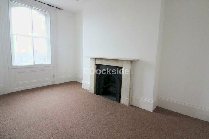 2 Bedroom Apartment To Rent In High Street, Rochester, ME1
