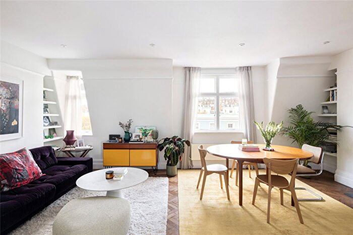 3 Bedroom Flat To Rent In Elgin Crescent, London, W11