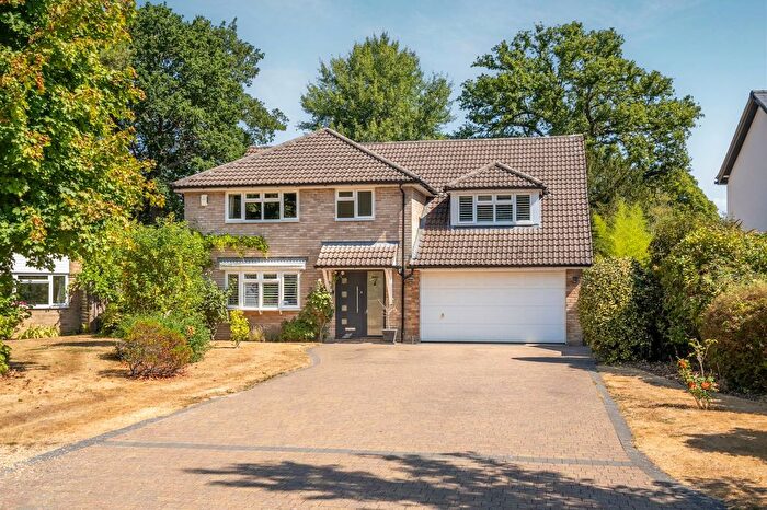 5 Bedroom Detached House For Sale In Oaklands Drive, Ascot, SL5