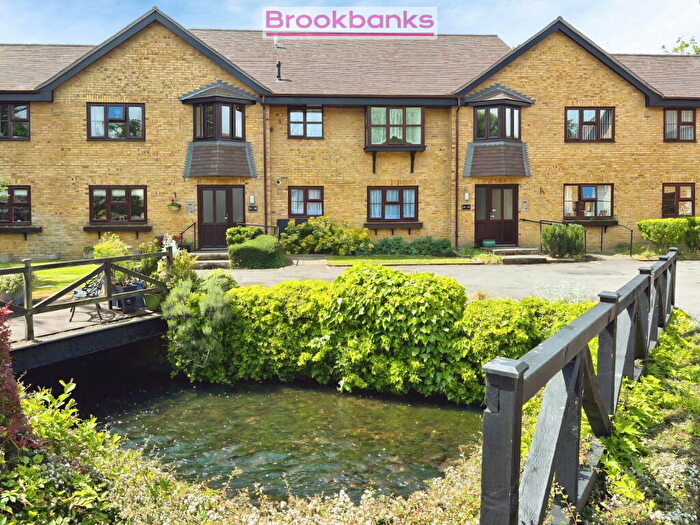 2 Bedroom Flat For Sale In Old Mill Close, Eynsford, Dartford, DA4