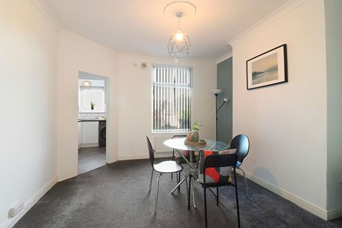 3 Bedroom Semi-Detached House For Sale In Newman Road, Sheffield, S9