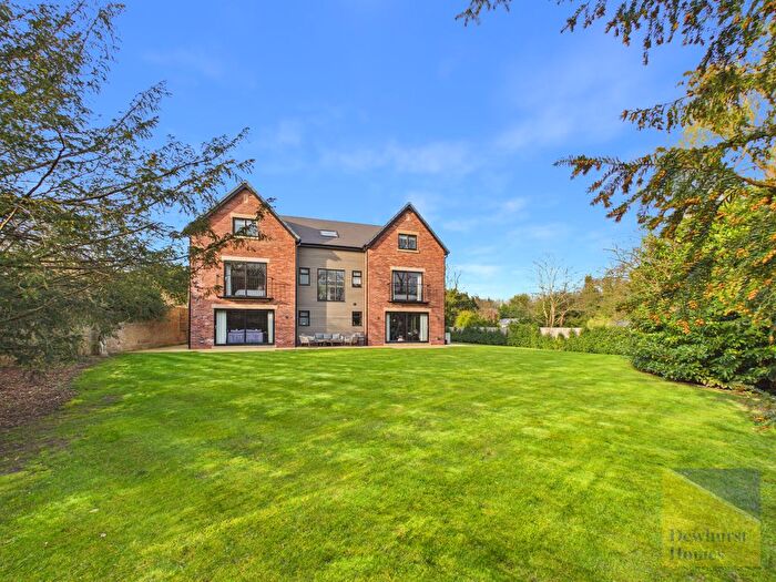 5 Bedroom Detached House For Sale In Manor Drive, Kirkham, PR4
