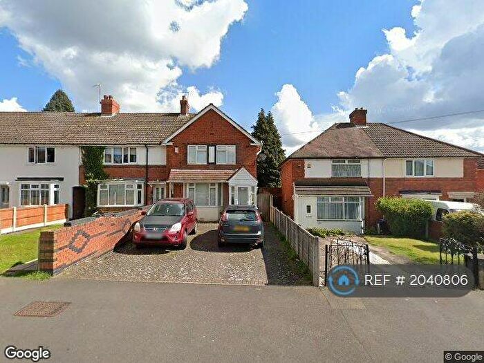 3 Bedroom Semi-Detached House To Rent In Kilburn Road, Birmingham, B44