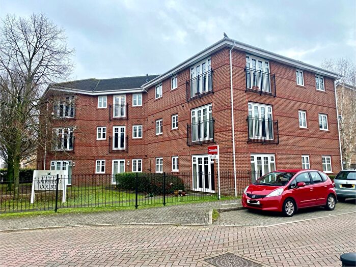 2 Bedroom Flat To Rent In Stranding Street, Eastleigh, SO50