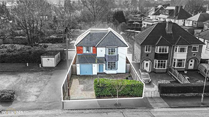 4 Bedroom Detached House For Sale In Antrobus Road, Sutton Coldfield, West Midlands, B73