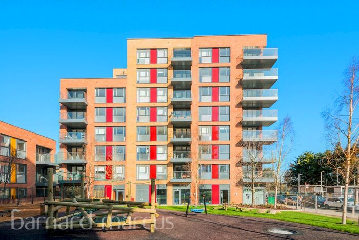 2 Bedroom Flat To Rent In Copley Close, London, W7