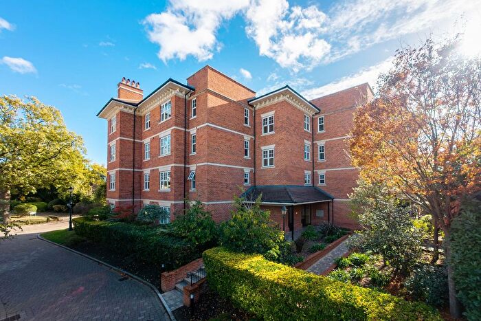 2 Bedroom Flat To Rent In Chalmers Way, Twickenham, TW1