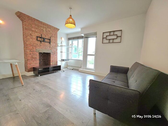 2 Bedroom Flat To Rent In Bruce Road, London, E3