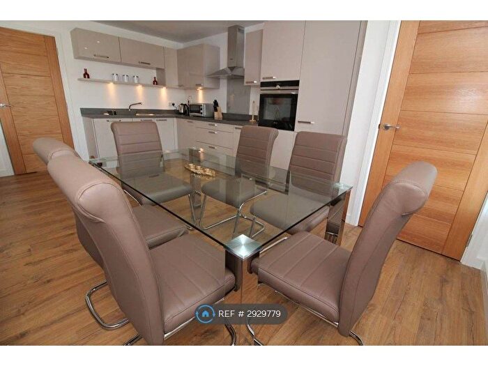 2 Bedroom Flat To Rent In Dalgety Road, Edinburgh, EH7