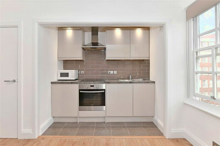 Studio To Rent In Park West, Edgware Road, London, W2