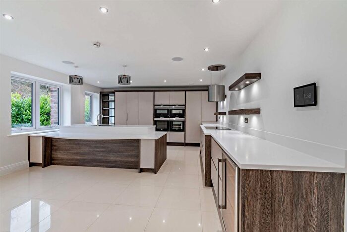 5 Bedroom Detached House For Sale In De Montfort House, Haven Pastures, Henley-In-Arden, B95