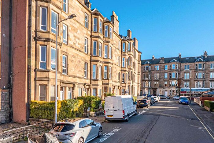 2 Bedroom Apartment To Rent In Harden Place, Edinburgh, Midlothian, EH11