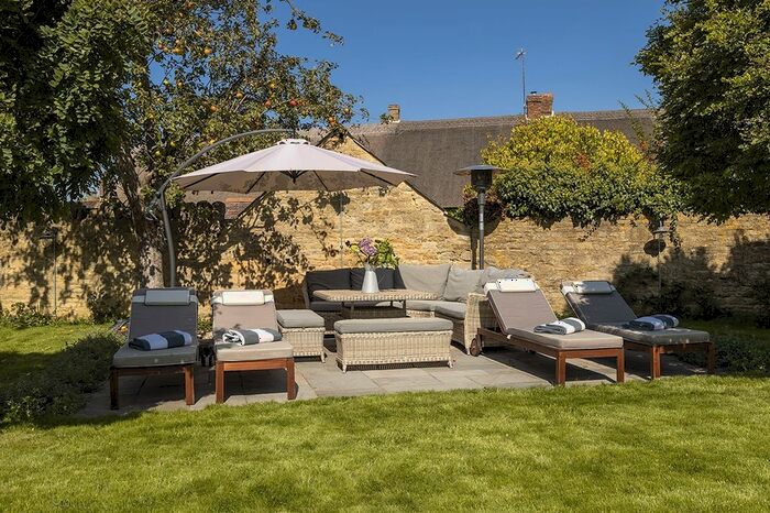 6 Bedroom Detached House To Rent In Long Compton, Shipston-On-Stour, CV36