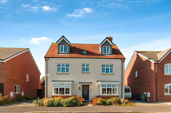 4 Bedroom Detached House For Sale In Alder Avenue, Humberston, Grimsby, DN36