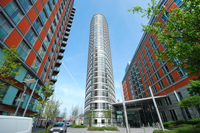 Studio To Rent In Fairmont Avenue, Canary Wharf, London, E14
