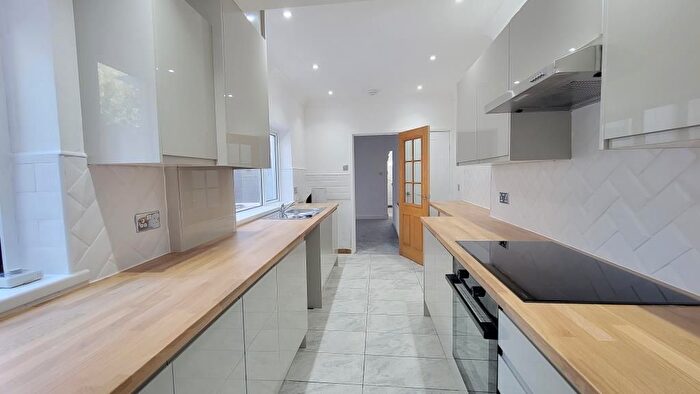 3 Bedroom Terraced House To Rent In Hythe Road, Swindon, SN1
