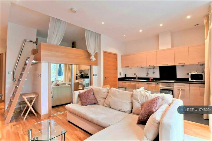 Studio To Rent In Eustace Building, London, SW11