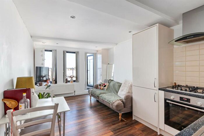 1 Bedroom Flat To Rent In Balham High Road, London, SW12