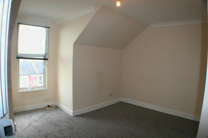 1 Bedroom Studio To Rent In York Road, Southend-On-Sea SS1