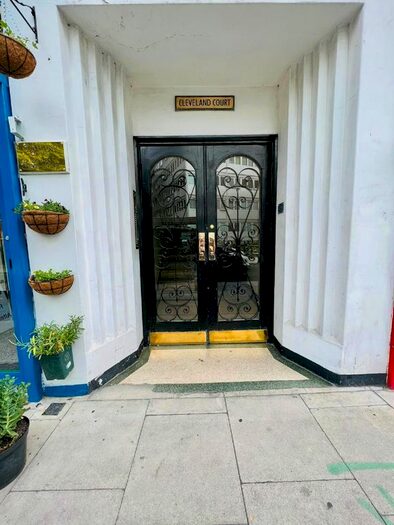 2 Bedroom Flat To Rent In Cleveland Street, London, W1T