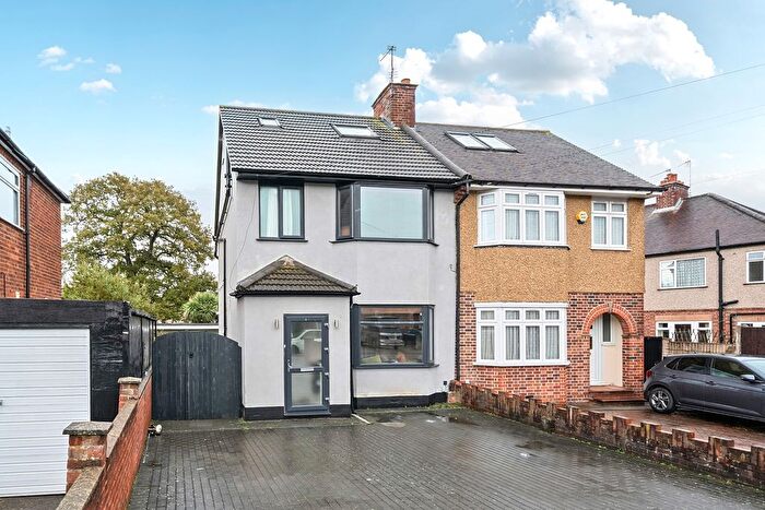 5 Bedroom Semi Detached House For Sale In Hayes End Drive, Hayes, UB4