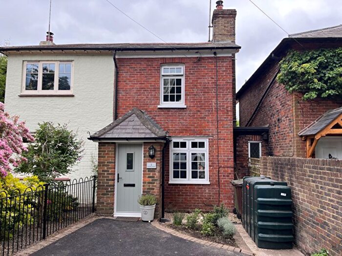 3 Bedroom Semi Detached House For Sale In Maidstone Road, Matfield, TN12