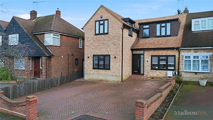 4 Bedroom Semi Detached House For Sale In Dickens Rise, Chigwell, Essex, IG7