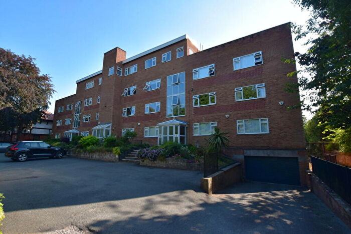 2 Bedroom Apartment For Sale In Waterford Road, Oxton, CH43