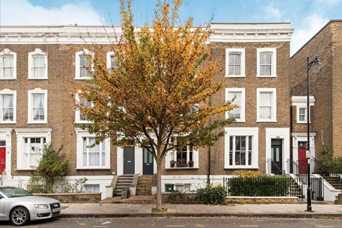 2 Bedroom Flat To Rent In Oakley Road, De Beauvoir, N1