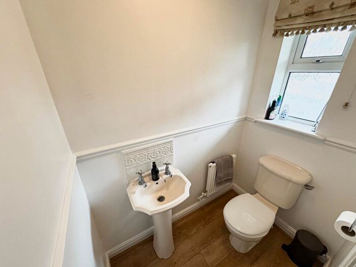 6 Bedroom Detached House To Rent In Troon Way, Burbage, LE10
