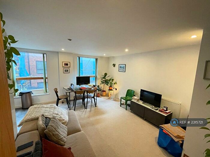 1 Bedroom Flat To Rent In London, London, N16