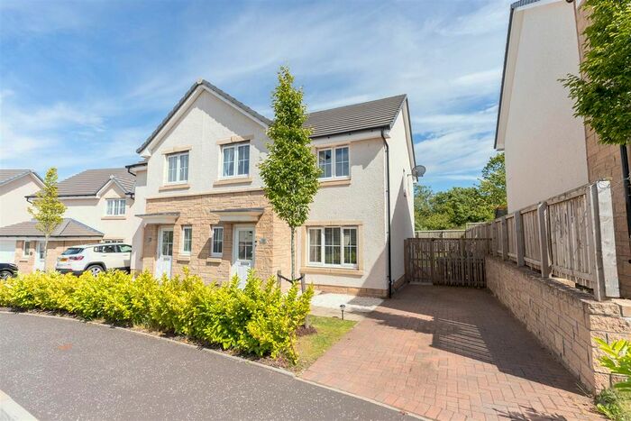 3 Bedroom Property For Sale In Robb Place, Perth, PH2