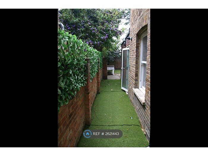 1 Bedroom Flat To Rent In Northfields, London, W13