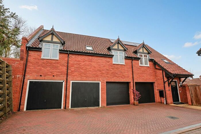 2 Bedroom Property For Sale In Vaughan Close, Cromer, NR27