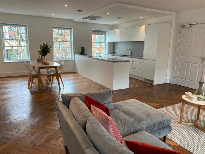 2 Bedroom Flat To Rent In Charlotte Street, London, W1T
