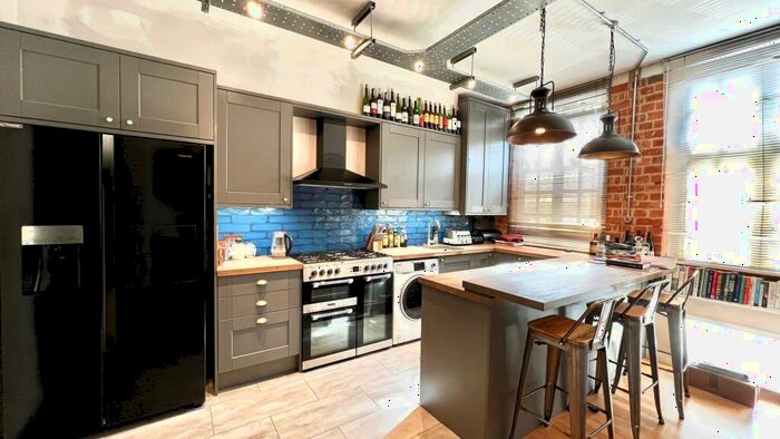 2 Bedroom Apartment To Rent In Clare Street, Northampton, NN1